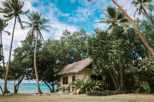 Buitenkant, Whispering Palms - Absolute Beachfront Villas in Efate