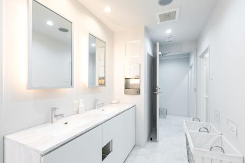 Shower, TSUKIMI HOTEL in Gion