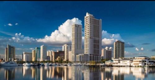 1BR Near Beach, Airport & In City of Manila Bay, Manila