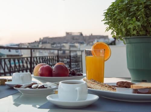 Elegance in Athens, Atenas