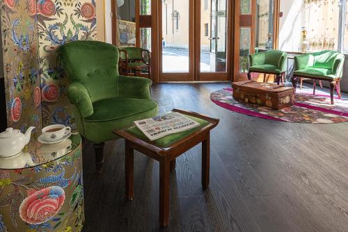 Hotel Button - image 12