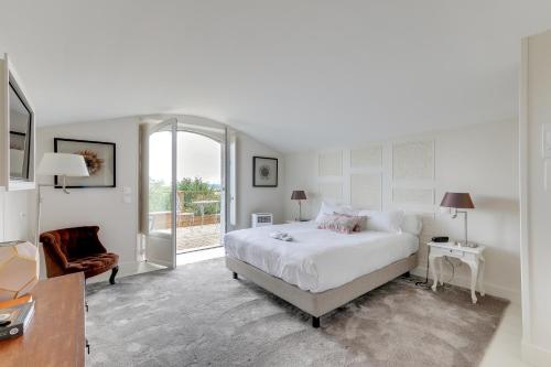 Hotel Domaine de la Corniche in Rolleboise