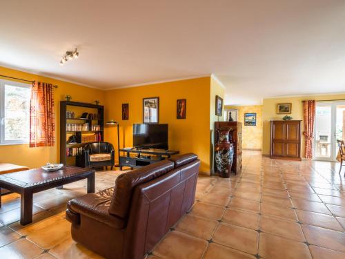 Beautiful villa with private pool in Roquebrun