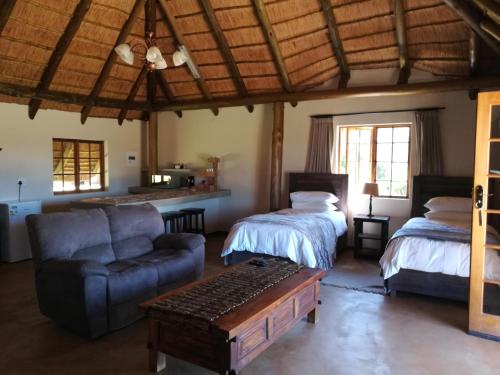 B&B Piet Retief - African Flair Country Lodge - Bed and Breakfast Piet Retief