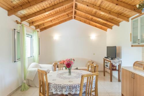  Villa ARMONIA in Vitalades