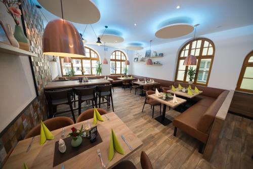 restavracija, Hotel PIAZZA in Altstadt