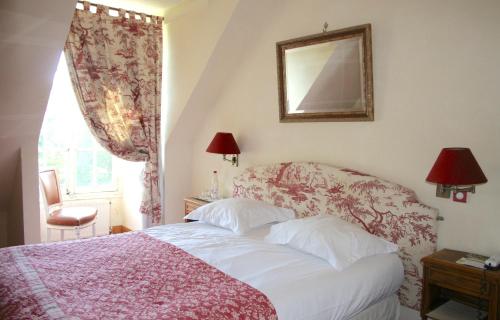 room detail thumbnail 2