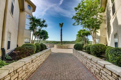 The Island on Lake Travis #3107 - 2 Bed 2 Bath Apartment in Lago Vista - image 3