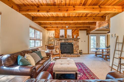 Tschirtart Cabin - 4 Bed 2 Bath Vacation home in Angel Fire - image 3