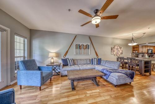 The Island on Lake Travis #3107 - 2 Bed 2 Bath Apartment in Lago Vista - image 4