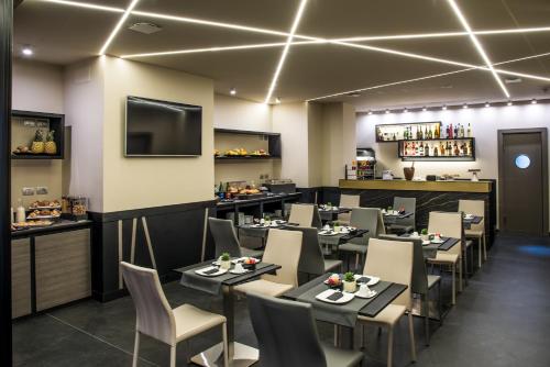 Food and beverages, Hotel Matilde - Lifestyle Hotel in Plebiscito