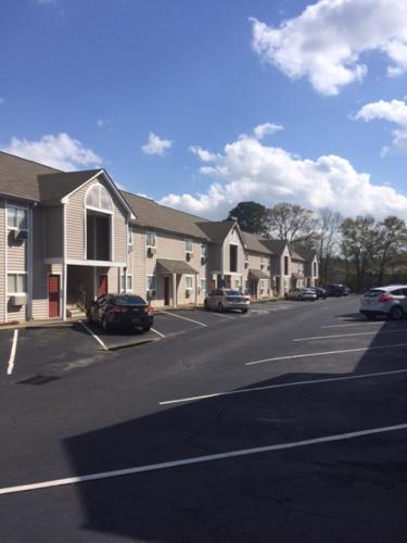 المنظر الخارجي, InTown Suites Extended Stay Atlanta GA - Forest Park in Forest Park