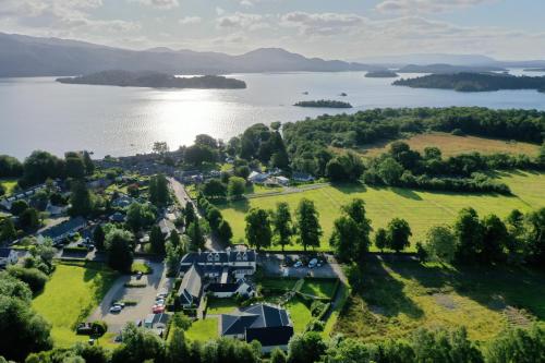 . The Loch Lomond Arms Hotel