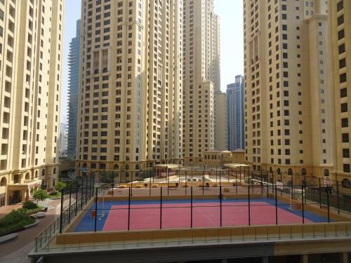 JCB Dubai Marina Apartment - image 6