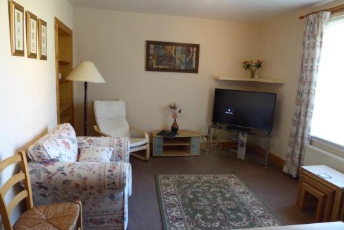 Tom Morris Drive - image 5