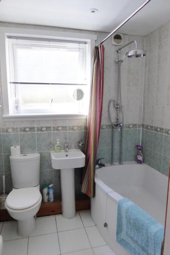 Tom Morris Drive - image 10