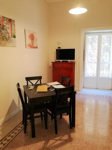 55 négyzetméteres, 1 hálószobás, 1 saját fürdőszobával rendelkező Apartman Ragusa Városközpont terü (Casa Elena) in Ragusa