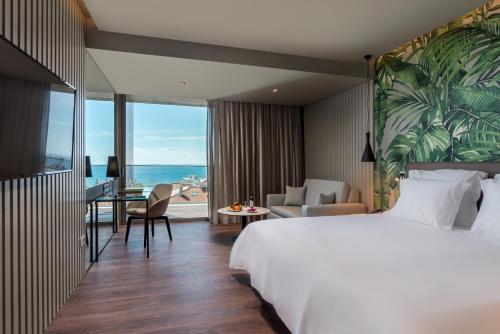  Deluxe Suites at Gardens in Funchal