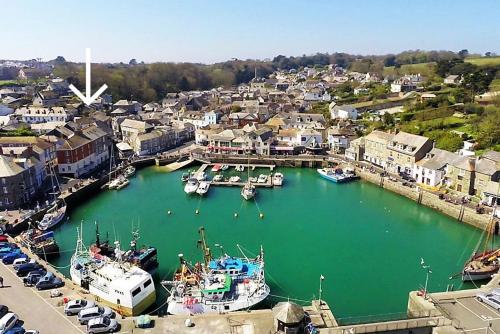 B&B Padstow - TOWN CENTRE apartment with parking - Bed and Breakfast Padstow