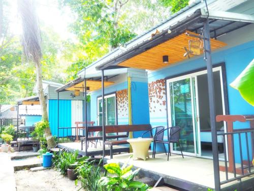 

Season Samed Resort