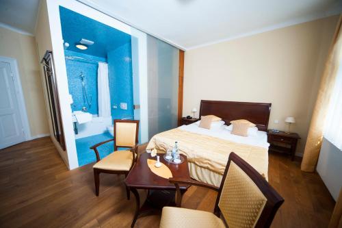 Hotel zum Hofmaler Room Type - Comfort Double Room