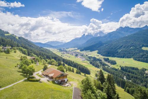  Agriturismo MARER Urlaub auf dem Bauernhof in Niederdorf