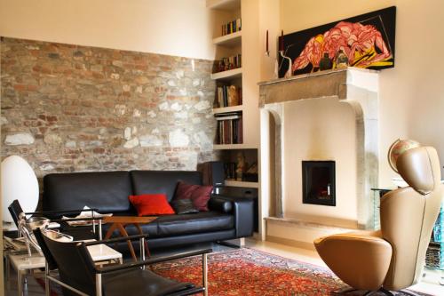 Jagatud salong / TV-ala, Agriturismo Pozzuolo in Serrungarina