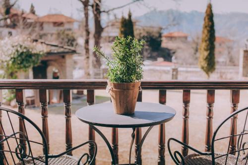 Erkély/terasz, Etheres Tzoumerkon Mountain Resort in Epirus