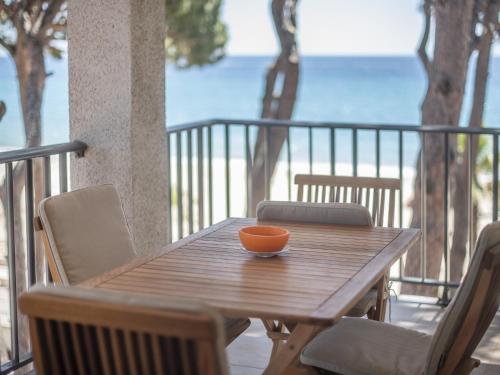 TarracoHomes, Beach apartment cambrils