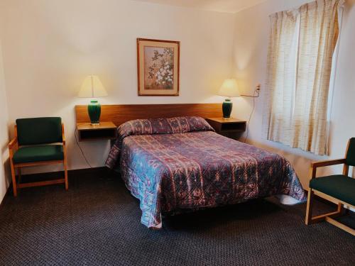 Lakeside Motel - image 4