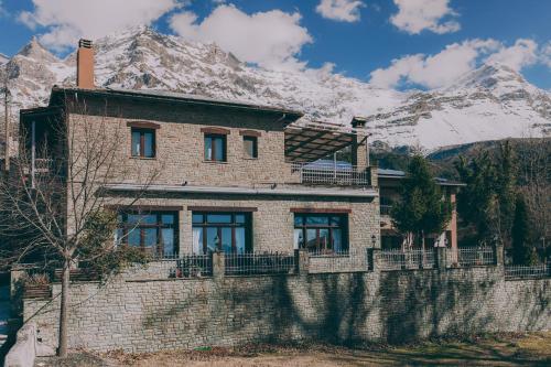  Etheres Tzoumerkon Mountain Resort in Katarráktis
