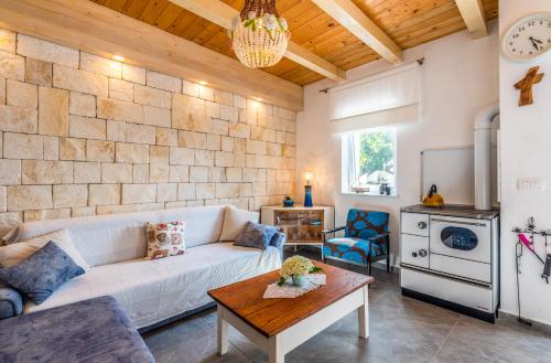  Holiday Home Frankica in 51511 Linardići