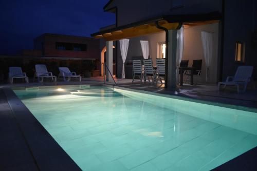 Villa Silver Novigrad with private pool