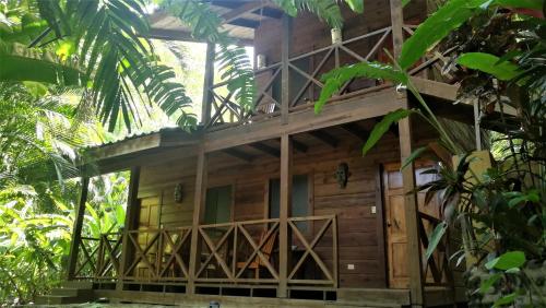 Moana Lodge