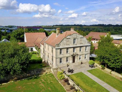 . Hellaby Hall Hotel, BW Signature Collection