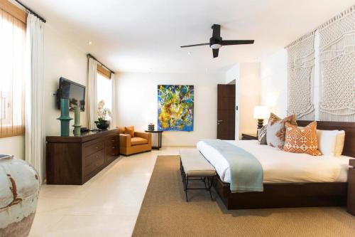 Ultra Exclusive Beachfront Villa Just Steps from the Sand with Butler Included in San José del Cabo, Mexico