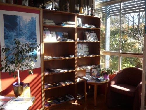 ردهة, هاي ماونتنز موتور إن (High Mountains Motor Inn) in بلاك هيث