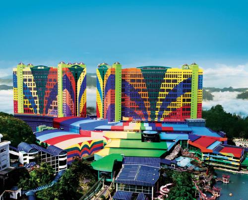 Entrance, Resorts World Genting - First World Hotel near Chin Swee Caves Temple