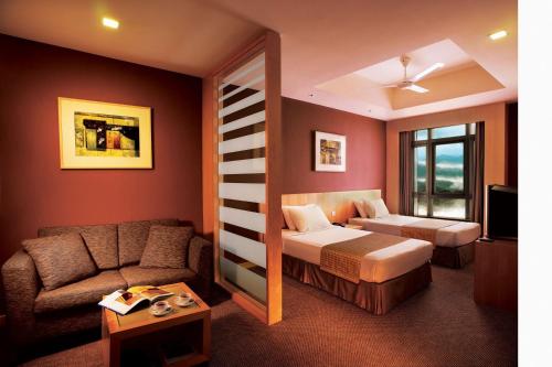 Twin room, club
