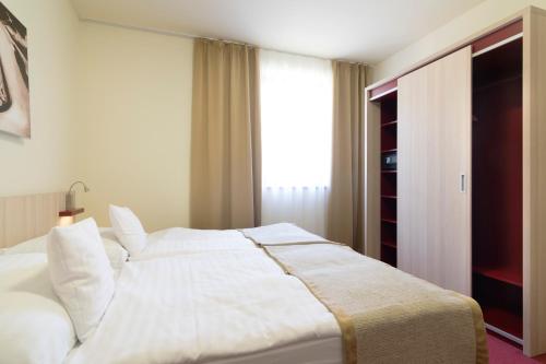 Peras Wellness Hotel - image 12