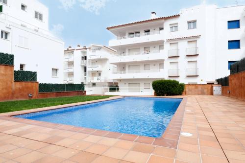 Three-Bedroom Apartment image 4