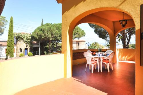 Pinedes - image 11