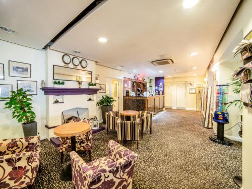 ผับ/เลาจน์, The Bridge House Hotel in เรียเกท