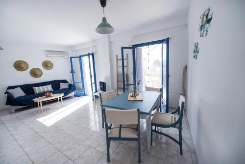 Aquarella-stylish veranda apartment in centre of Poros town