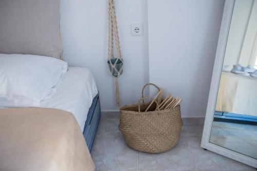 Aquarella-stylish veranda apartment in centre of Poros town