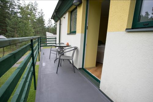 ระเบียง/ชานเรือน, Viisnurga Puhkemajad in ปาร์นูมา