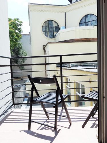 Gold Rose Apartment with 3 rooms - image 30