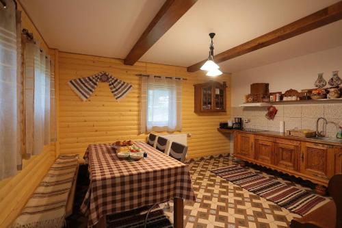 Iekārtas, Cabana Todireni Vatra Dornei in Șaru Dornei
