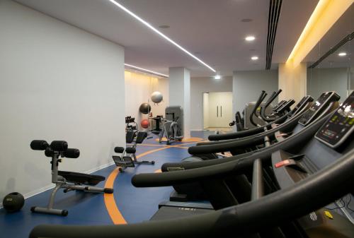 Vangelis Hotel & Suites - image 2