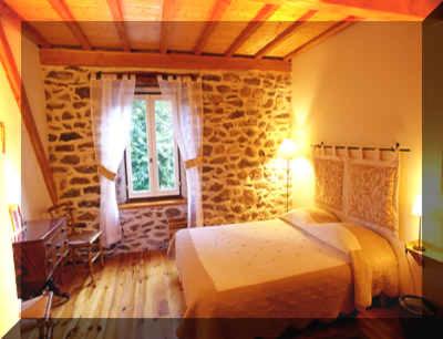 Chambre & Table d'Hote La Genade